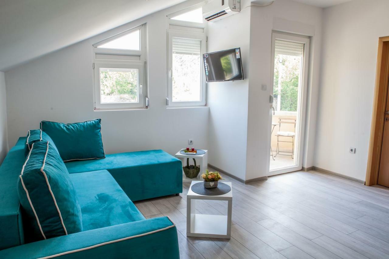 Ana Apartments เซทินเจ ภายนอก รูปภาพ